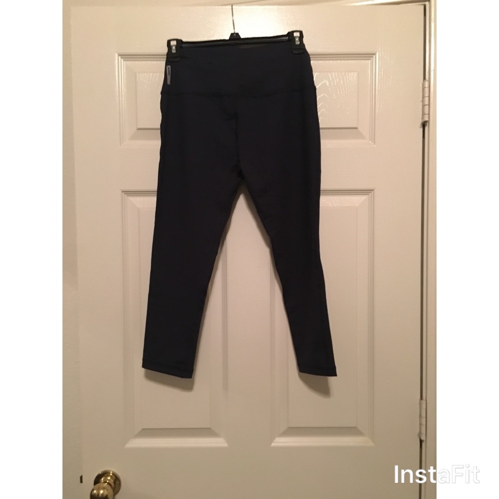 ✨NWOT RBX Capri Leggings✨